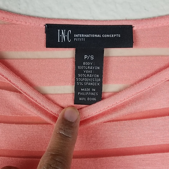 INC Peach Puff Sleeve Ruched Top - Picture 4 of 6